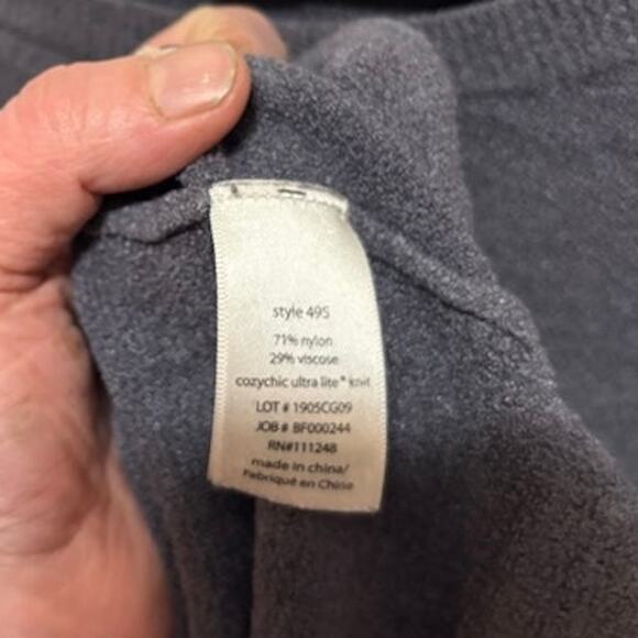 Barefoot Dreams Charcoal Gray Cozychic Ultra Light Slouchy Pullover Womens Small - Picture 4 of 6